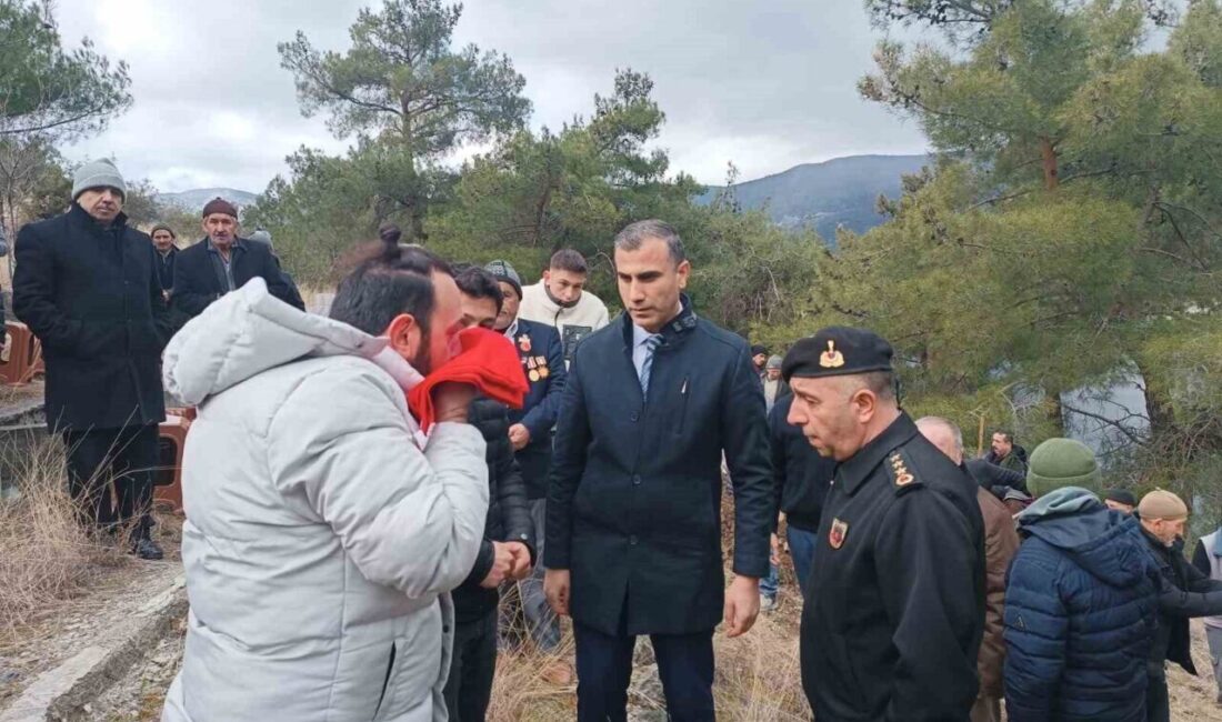 Kıbrıs Gazisi Mustafa Aslan, Osmancık’ta düzenlenen törenle son yolculuğuna uğurlandı. Çorum'un Osmancık ilçesinde vefat eden Kıbrıs Gazisi Mustafa Aslan (72)