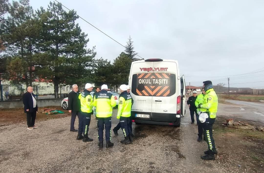 Kırıkkale'de öğrenci servis araçları, Leyla İsa Aktuğ İlk ve Ortaokulu