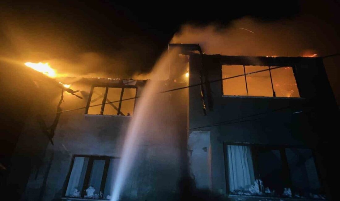 Kırklareli’nde bir evde çıkan yangın itfaiye tarafından kontrol altına alındı. Kırklareli'nin Demirköy ilçesindeki Recep Coşkun'a ait evde meydana gelen yangın,