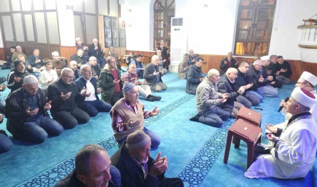 Muğla'nın Köyceğiz ilçesinde Berat Kandili etkinlikleri yoğun ilgi gördü. Balcılar