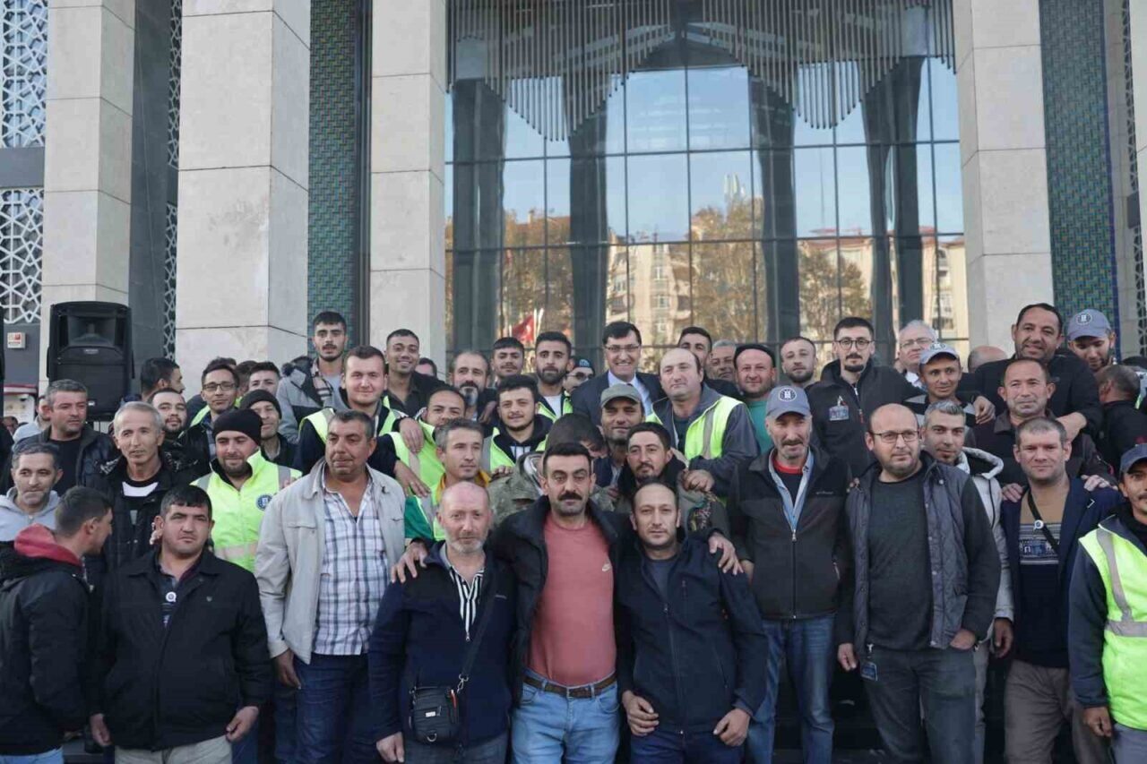Kütahya Belediyesi, mali zorluklar nedeniyle son iki ayda işçi maaşlarında