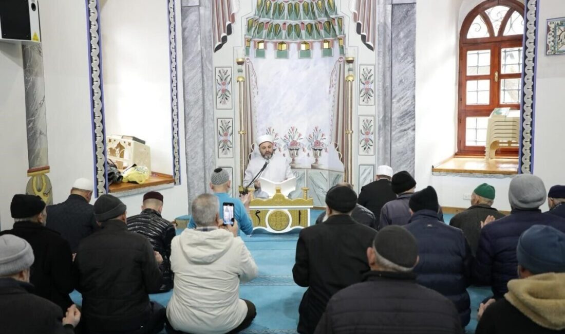 Kütahya’da Depremin 2. Yıl Dönümünde Mevlit Programı Düzenlendi Kütahya'da, Kahramanmaraş depreminin 2. yıl dönümünde Vali Musa Işın'ın katılımıyla