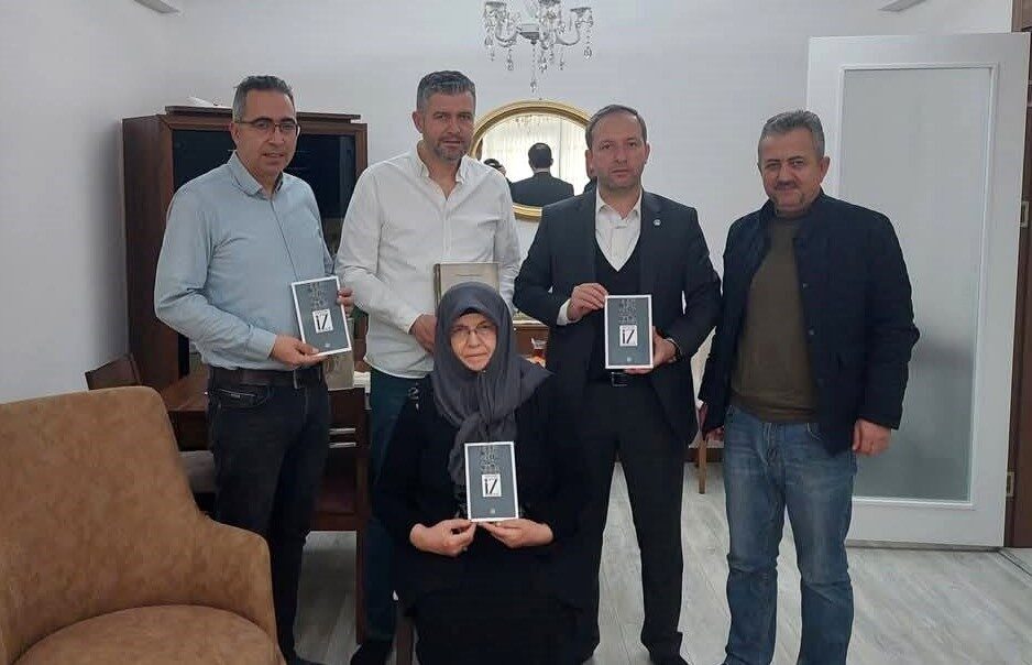 Eğitim-Bir-Sen Kütahya Şubesi, merhum kurucu başkan Sadık Ceylan’ın ailesini ziyaret