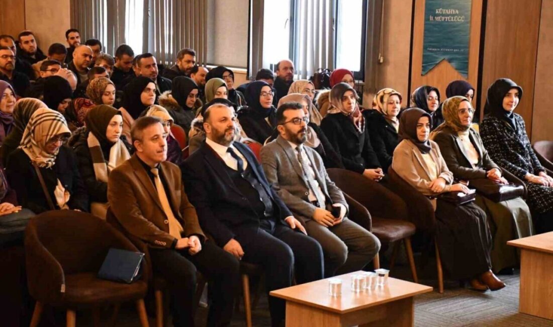 Diyanet, Kütahya’da Merkez-Taşra Buluşmaları ile Yerel Hizmetleri Güçlendiriyor Diyanet İşleri Başkanlığı'nın "Merkez-Taşra Buluşmaları Projesi" çerçevesinde Kütahya'da yapılan toplantılara