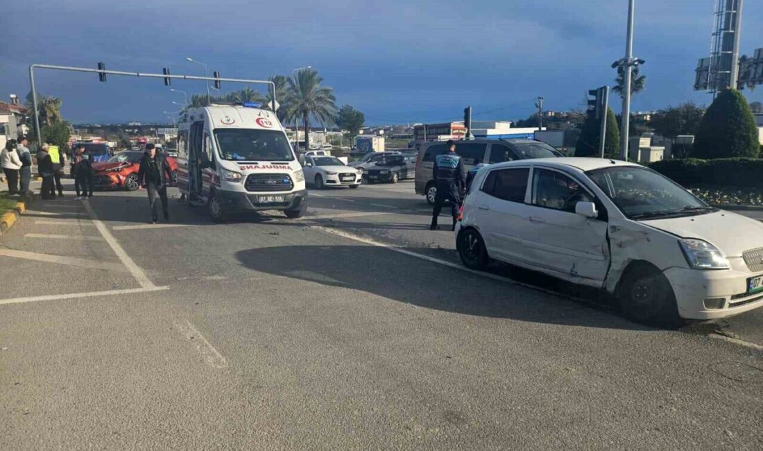 Manavgat’ta meydana gelen trafik kazasında iki kişi yaralandı Manavgat ilçesinde D-400 Karayolu'nda meydana gelen trafik kazasında Abdullah O.