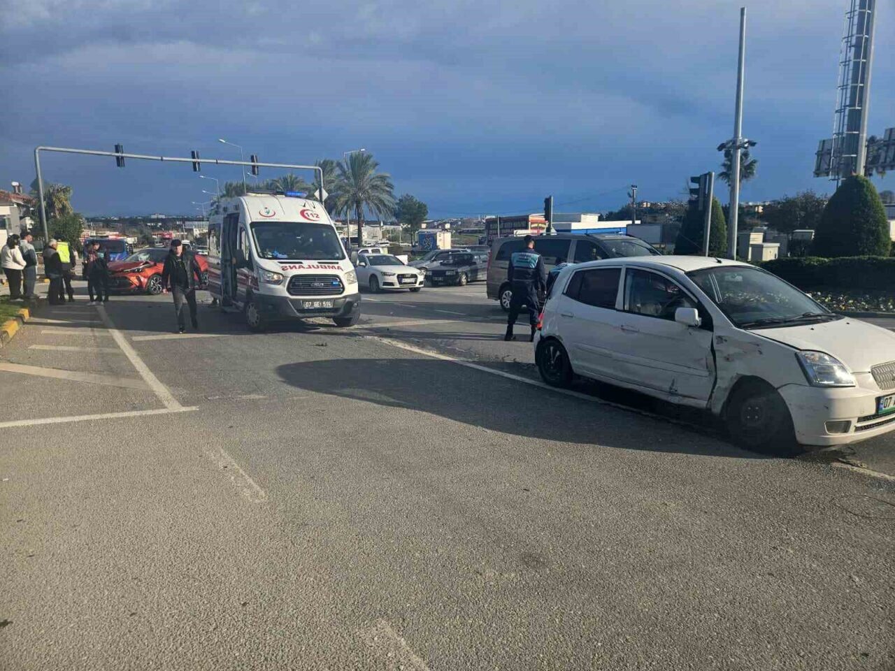 Manavgat ilçesinde D-400 Karayolu'nda meydana gelen trafik kazasında Abdullah O.