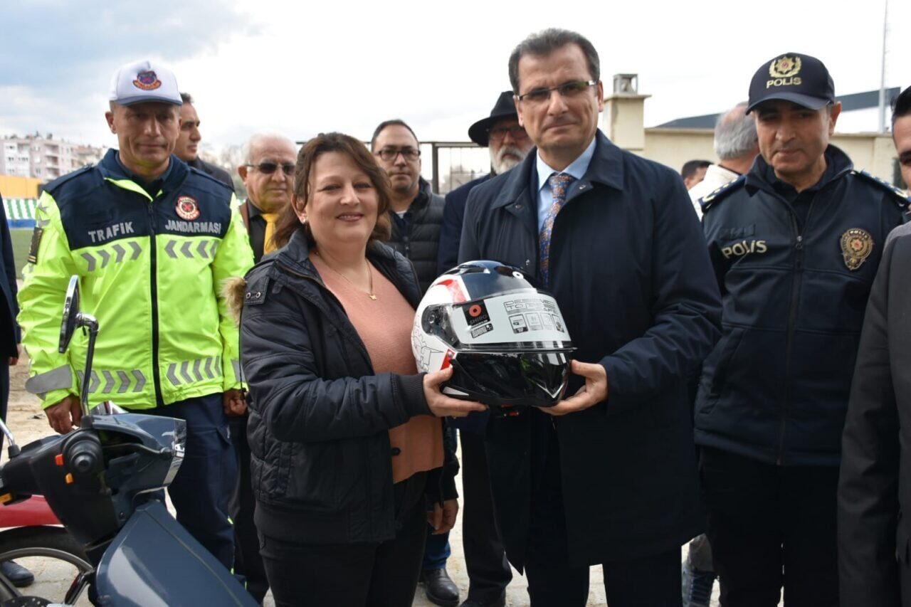 Manisa'nın Salihli ilçesinde, Salihli Şoförler ve Otomobilciler Esnaf Odası'nın katkılarıyla