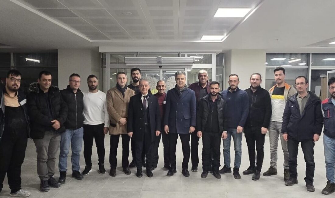 Erzincan Sağlık Müdürü Dr. Cihan Tekin, Mengücek Gazi Eğitim ve Araştırma Hastanesi’nin yeni bina inşaatını yerinde inceledi. Erzincan İl Sağlık Müdürü Dr. Cihan Tekin, Mengücek Gazi Eğitim