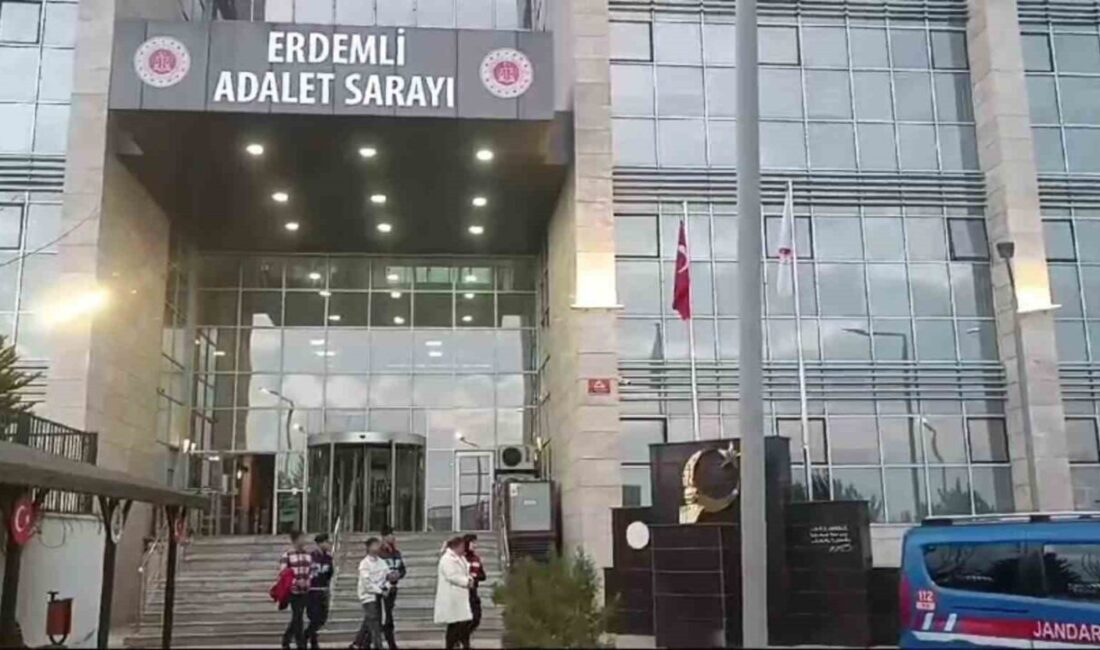 Mersin’de Kurşunlama Olayına Karışan 4 Kişilik Çeteye Operasyon Düzenlendi Mersin’in Erdemli ilçesinde 2 iş yerini kurşunlayarak tehdit eden 4