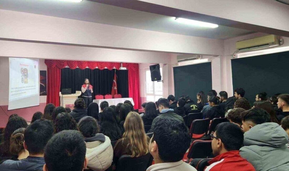 Mersin Jandarması, Okullarda Siber Güvenlik ve Güvenli İnternet Eğitimi Vermeye Devam Ediyor Mersin’de jandarma, siber güvenlik ve güvenli internet kullanımı konusunda farkındalık