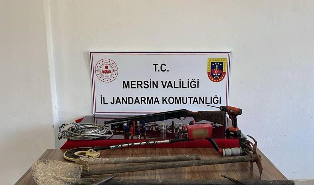 Mersin’de define aramak için izinsiz kazı yapan şahıs jandarma tarafından yakalandı. Mersin'in Çamlıyayla ilçesinde kaçak kazı yapan bir kişi, jandarma tarafından