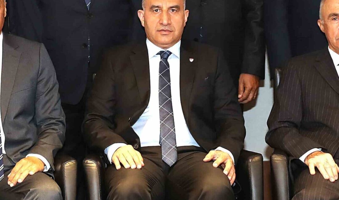 Metin Tokat, TFF'nin Galatasaray-Fenerbahçe maçında yabancı hakem atamasının Türk hakemlerine