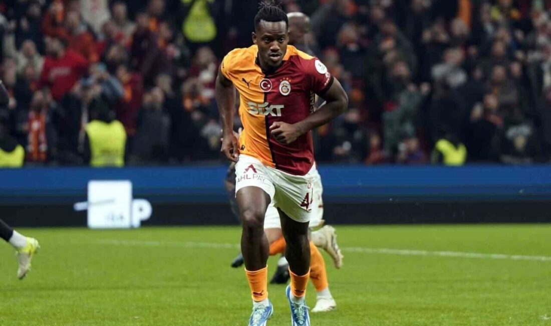 Michy Batshuayi, Galatasaray ile yollarını ayırarak Eintracht Frankfurt’a transfer oldu. Galatasaray'dan ayrılan Michy Batshuayi, Eintracht Frankfurt ile 2027'ye kadar sözleşme