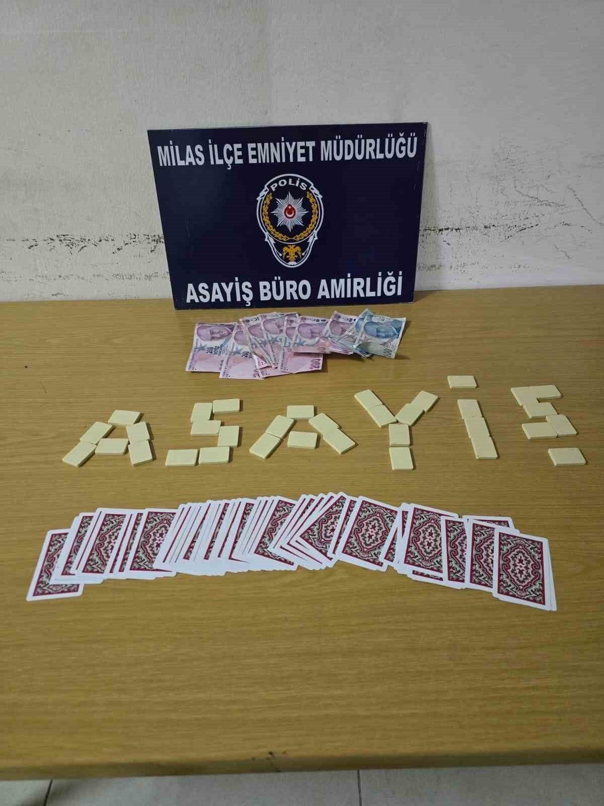 Muğla'nın Milas ilçesinde bir kahvehanede yapılan denetimlerde kumar oynandığı belirlendi.