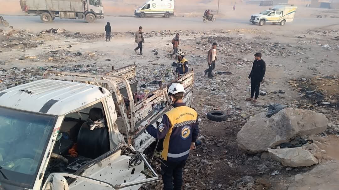 Münbiç’te Bombalı Araç Saldırısında 15 Kişi Hayatını Kaybetti, Çok Sayıda Yaralı Var Suriye'nin Münbiç ilçesinde tarım işçilerini taşıyan aracın geçişi sırasında park