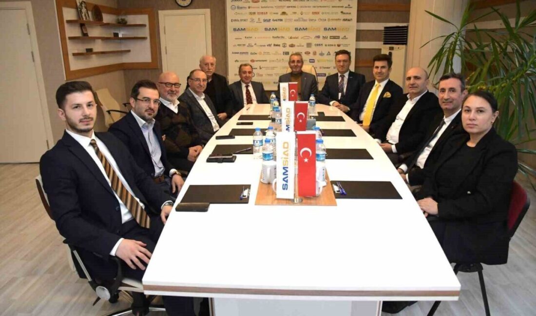 Samsun TSO Başkanı Salih Zeki Murzioğlu, SAMSİAD ziyareti sırasında sivil
