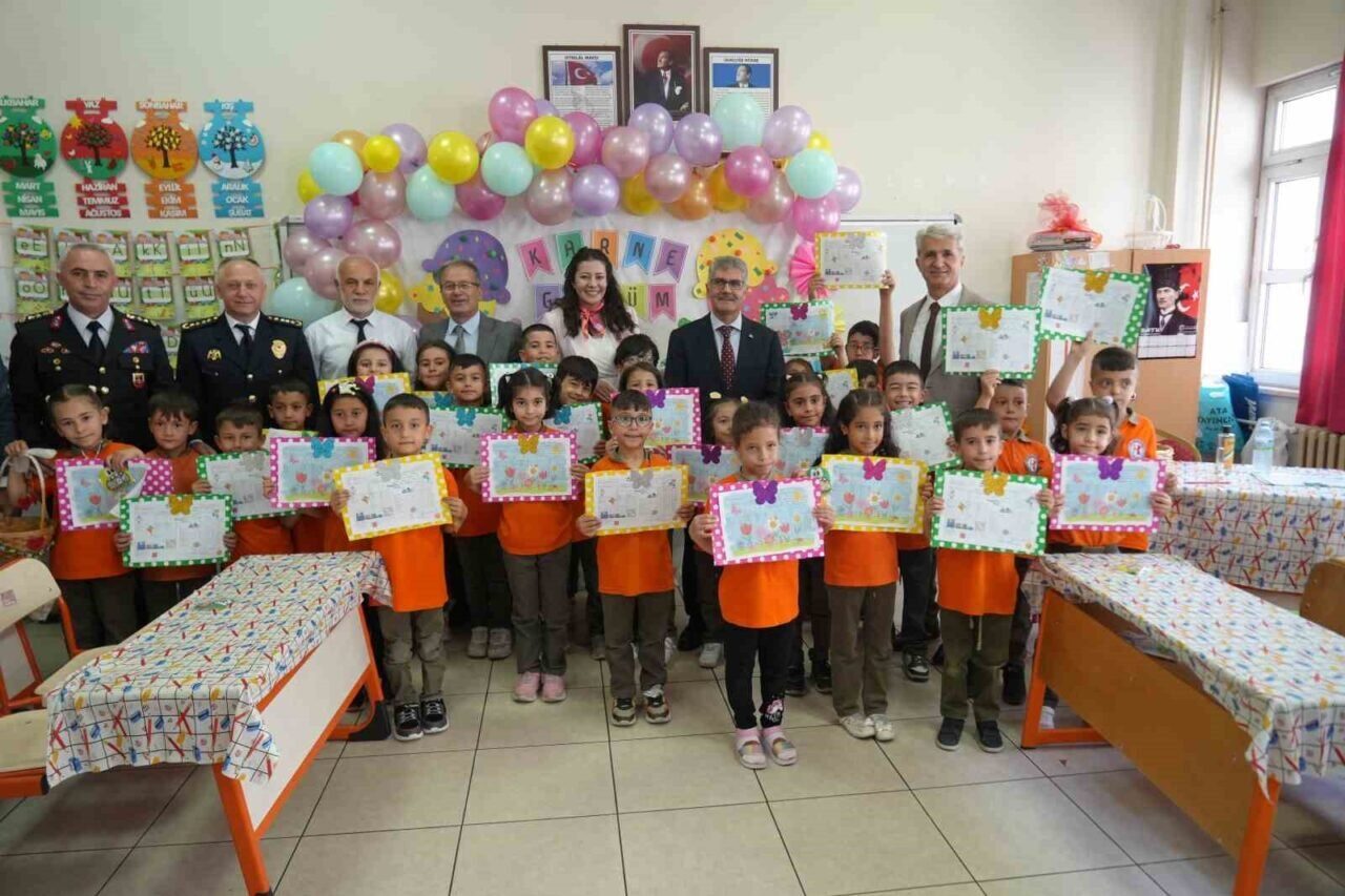 2024-2025 eğitim öğretim yılının ikinci dönemi, 17 Ocak'ta karne alan