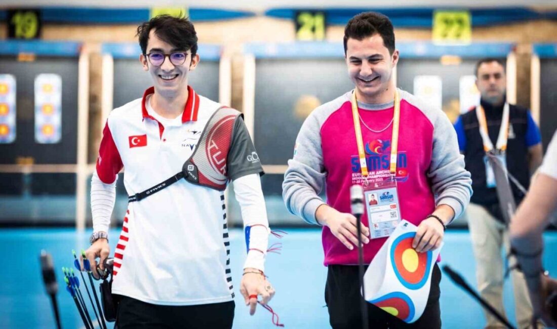 Samsun’da Avrupa Salon Okçuluk Şampiyonası’nda Türk sporcular 2 gümüş ve 1 bronz madalya elde etti Samsun'da gerçekleştirilen 2025 Avrupa Salon Okçuluk Şampiyonası'nda Türk milli takımları,