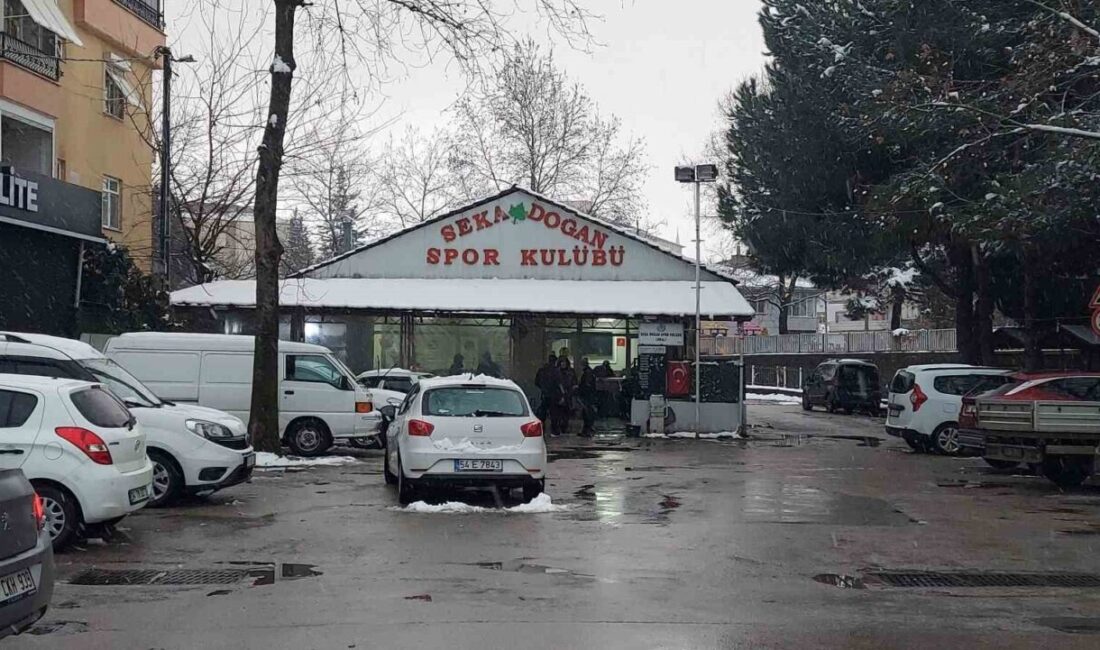 Kocaeli’de Okey Tartışması Silahlı Sıkıntıya Dönüştü, Bir Kişi Yaralandı Kocaeli'nin Kavaklı Mahallesi'nde okey oyunu sırasında dalga geçildiğini düşünen Salih