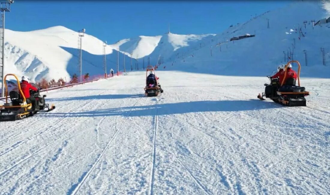 Palandöken Kayak Merkezi’nde yasaklı alanda kayak yapanlara jandarmadan ceza! Erzurum’da, Palandöken Kayak Merkezi’nde yasaklı bölgede kayak yapan 14 kişi,