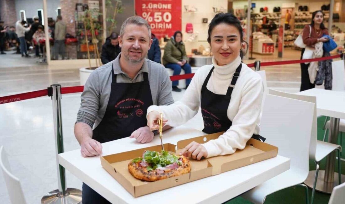 Park Afyon Alışveriş Merkezi’nde 120 kişilik keyifli pizza atölyesi gerçekleşti Park Afyon Alışveriş Merkezi, Fornarina Napoli Pizza iş birliğiyle düzenlenen