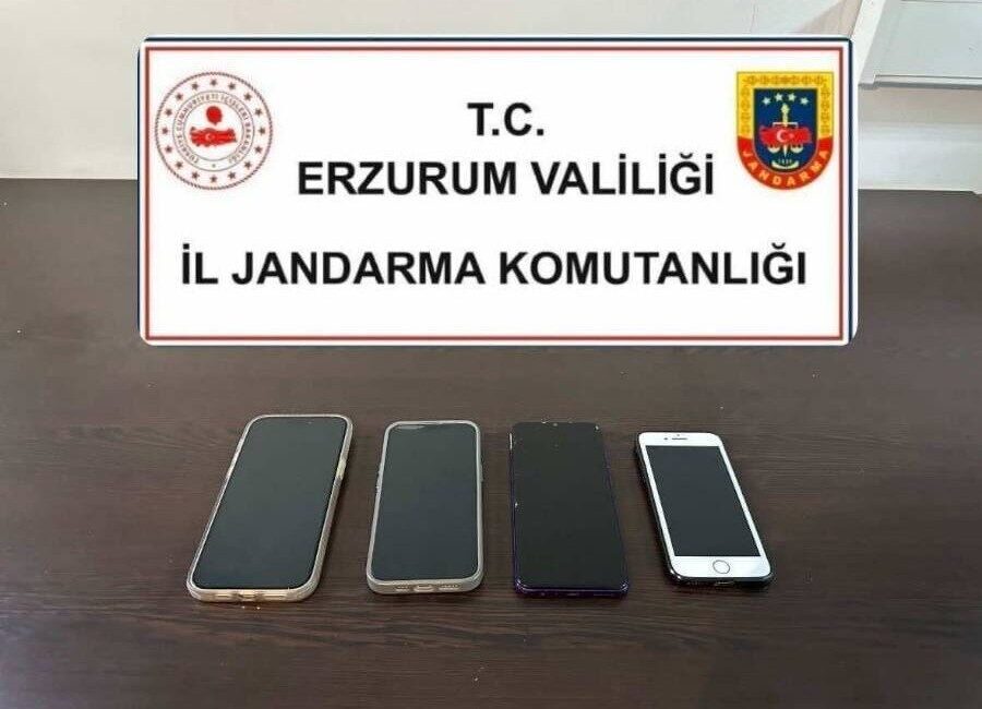 Erzurum’da Sosyal Medya Üzerinden Dolandırıcılık Yapan 7 Şüpheli Belirlendi Erzurum İl Jandarma Komutanlığı, sosyal medya üzerinden sahte cep telefonu