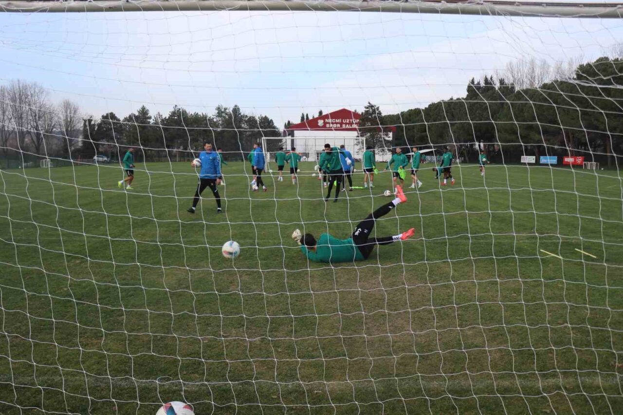 Sakaryaspor, Trendyol 1. Lig 25. haftasında Ankaragücü ile oynayacağı maçın