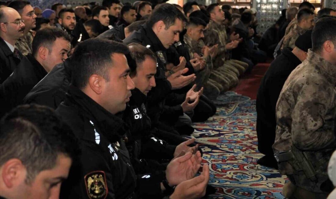 Kahramanmaraş Depremi’nde Hayatını Kaybedenler İçin Şanlıurfa’da Mevlit Töreni Düzenlendi Kahramanmaraş'taki depremde hayatını kaybedenler anısına 6 Şubat 2023'te Şanlıurfa'da mevlit