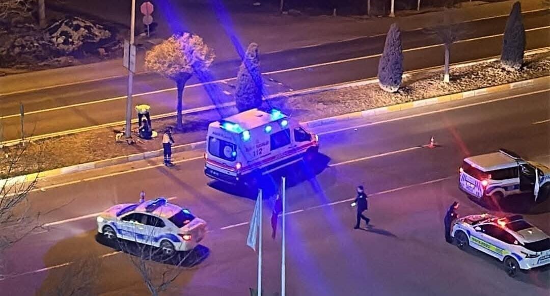Şanlıurfa’da Karşıdan Geçmeye Çalışan Yayaya Otomobil Çarptı: Hayatını Kaybetti Şanlıurfa-Diyarbakır kara yolunda Hakan Aydın (49), yolun karşısına geçerken Halil