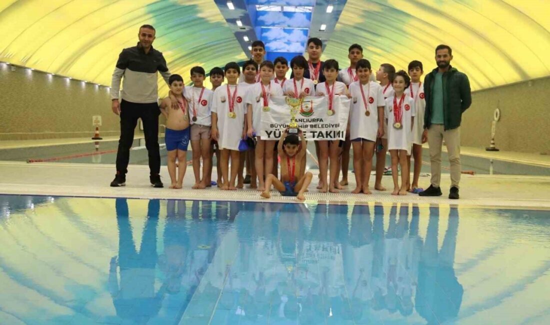 Şanlıurfa’nın Yüzme Takımı, Okul Sporları Yarışmasında 21 Madalya ile Gururlandırdı Şanlıurfa Büyükşehir Belediyesi'nin gençler için düzenlediği yüzme kursunda eğitim alan