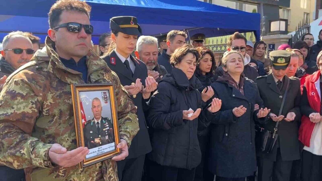 Kuzey Irak'taki Pençe-Kilit Operasyonu'nda şehit düşen Piyade Komando Binbaşı Murat