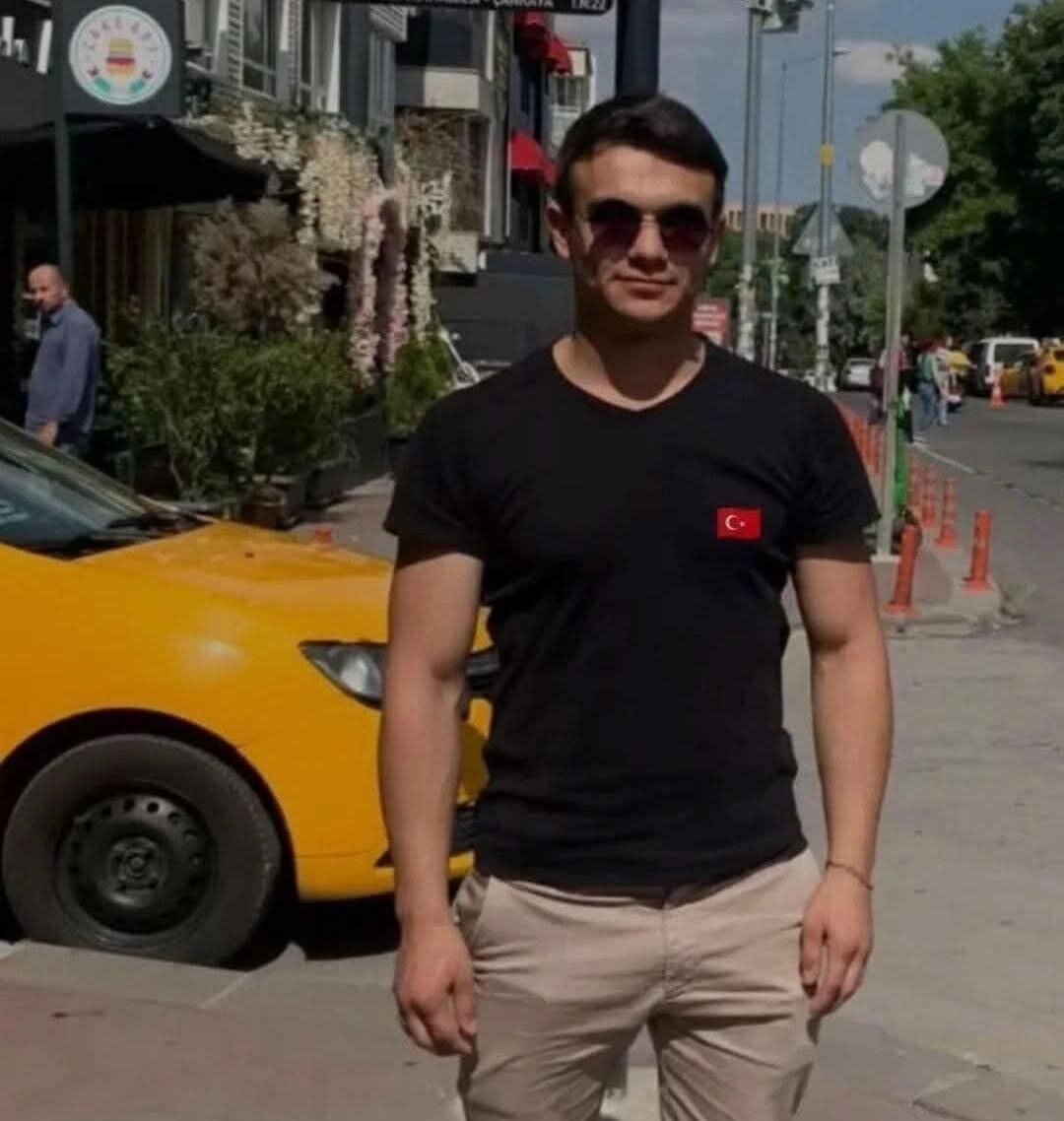 Pençe-Kilit operasyonunda şehit olan Piyade Sözleşmeli Er Mustafa Uslu, 20