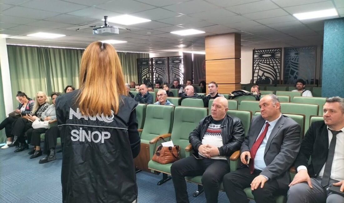 Sinop’ta Antrenör ve Tesis Amirlerine Bağımlılıkla Mücadele Eğitimi Verildi Sinop'ta Gençlik ve Spor İl Müdürlüğü tarafından düzenlenen "Bağımlılıkla Mücadele