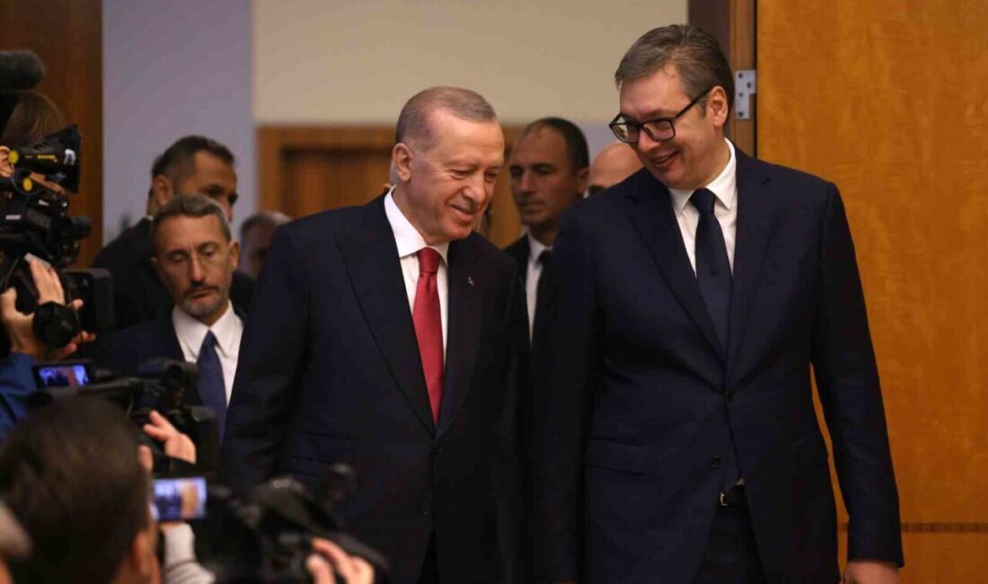 Vucic’ten dikkat çeken benzetme: Berberim Erdoğan’ın korumasına benziyor! Sırbistan Cumhurbaşkanı Aleksandar Vucic, berberinin Cumhurbaşkanı Recep Tayyip Erdoğan’ın korumasına