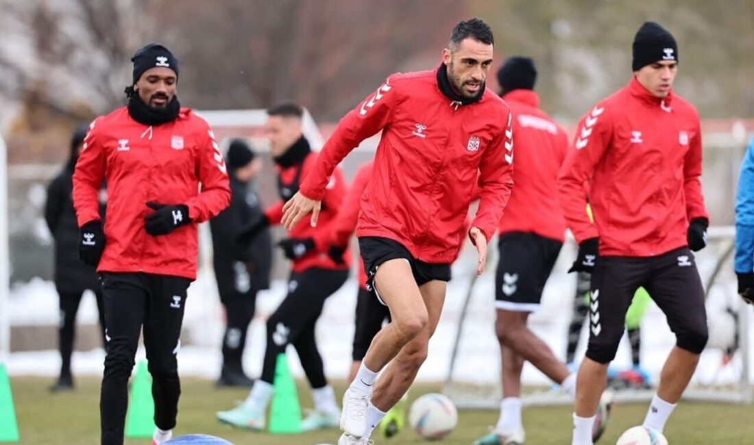 Sivasspor, Gaziantep FK ile Oynayacağı Maç İçin Hazırlıklarını Sürdürüyor Sivasspor, Trendyol Süper Lig'in 24. haftasında Gaziantep FK ile oynayacağı