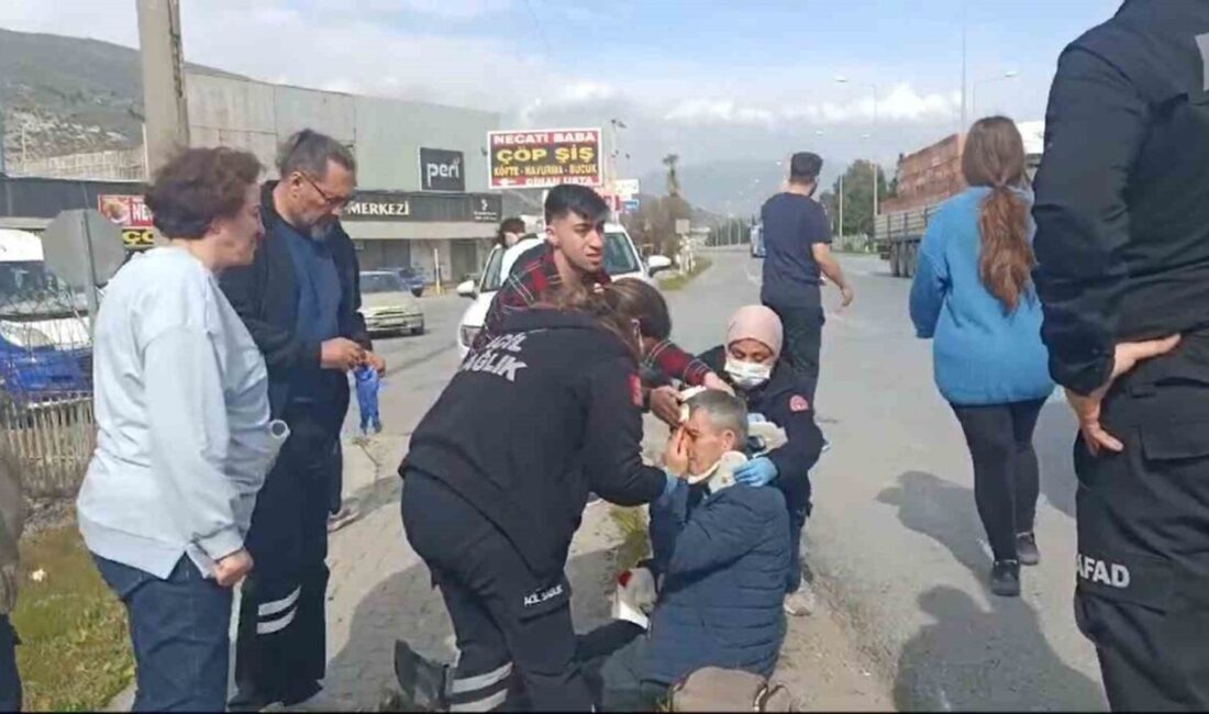 Söke-Milas Karayolunda Trafik Kazası: İki Yaralı, Olay Yeri İnceleniyor Söke-Milas karayolunda meydana gelen kazada S.E. yönetimindeki otomobile, M.C. idaresindeki