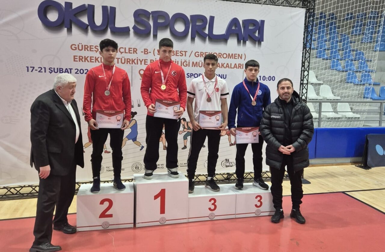 Türkiye Okul Sporları Gençler Güreş Şampiyonası'nda, Nurullah Eliş, 60 kg’da