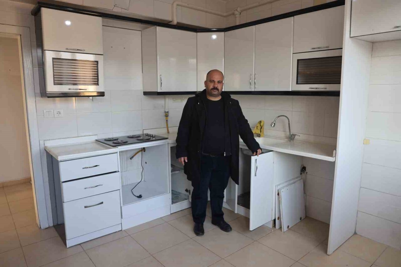 Reyhanlı'da Suriyelilerin ülkelerine dönmesiyle artan kiralık daire sayısı, kira fiyatlarının