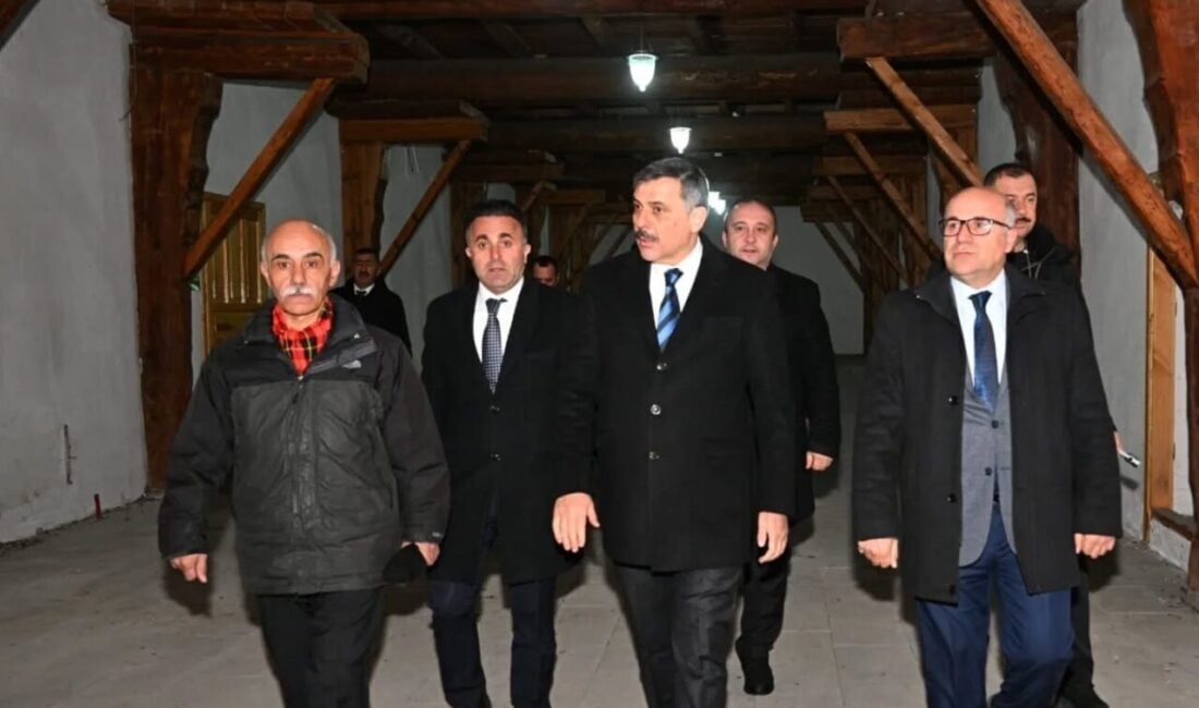 Erzurum Valisi Mustafa Çiftçi, Gölbaşı semtindeki tarihi Gümrük Hanı’nı ziyaret