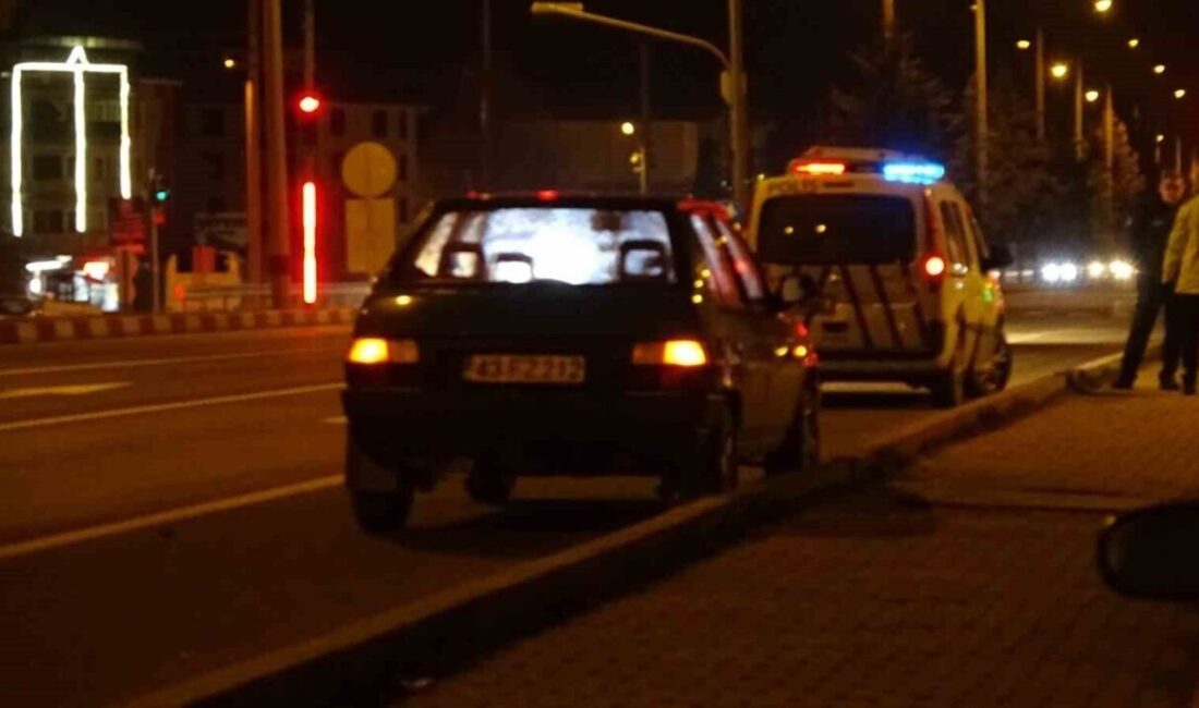 Tavşanlı’da trafik kazasında bir kişi yaralandı, sağlık ekipleri sevk edildi Kütahya'nın Tavşanlı ilçesinde meydana gelen trafik kazasında E.İ.'nin kullandığı otomobil,