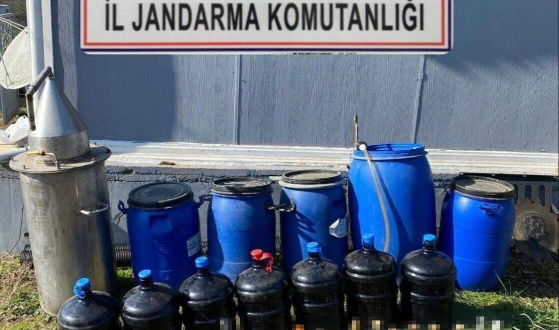 Tekirdağ’da Jandarma Ekipleri Kaçak Alkollü İçki ve Tütün Ürünlerine Büyük Darbe Vurdu Tekirdağ İl Jandarma Komutanlığı, kaçak alkollü içki ve tütün ürünlerine