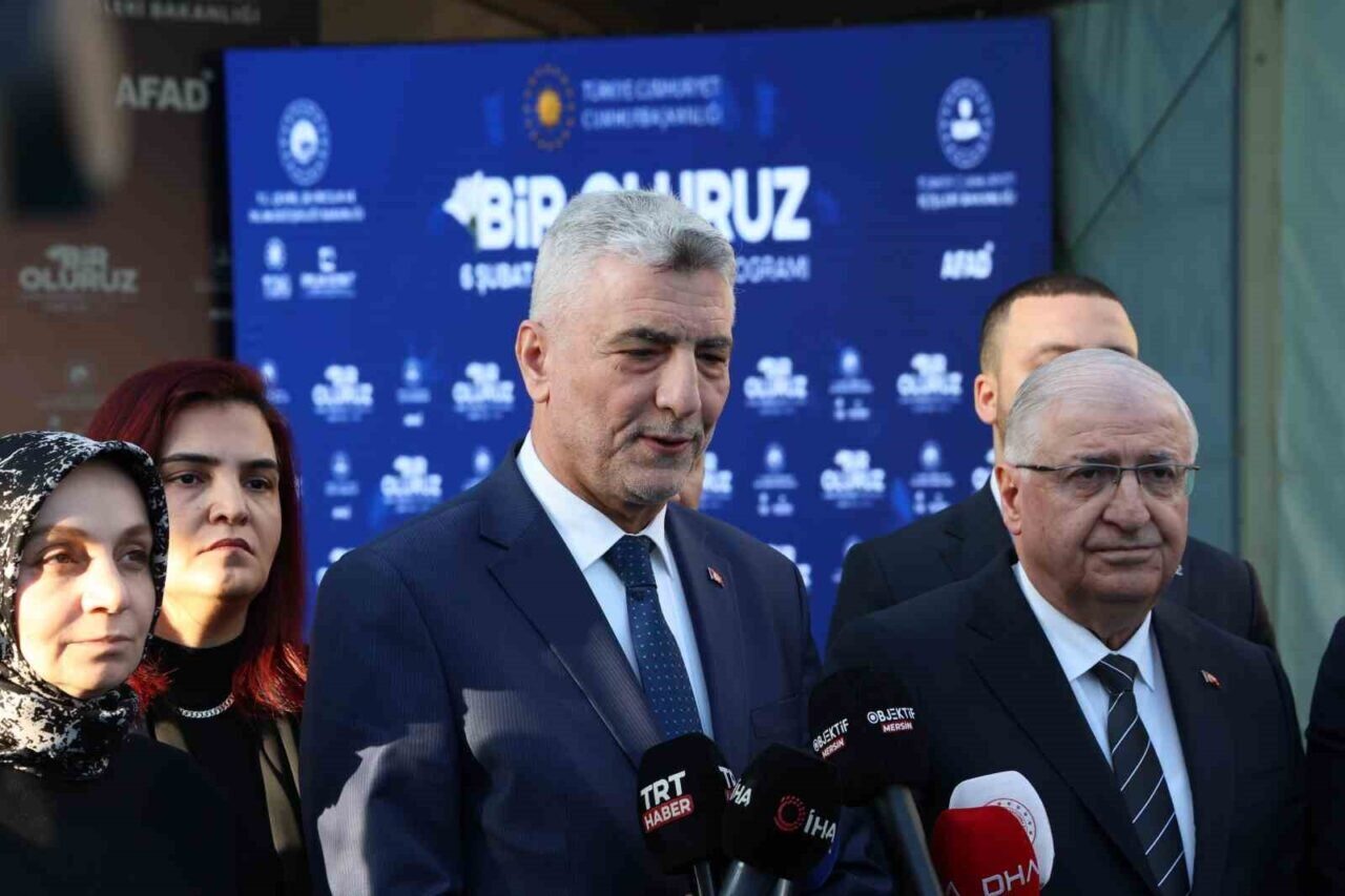 Ticaret Bakanı Ömer Bolat, Hatay'da depremzedelere 101 bin konut teslim