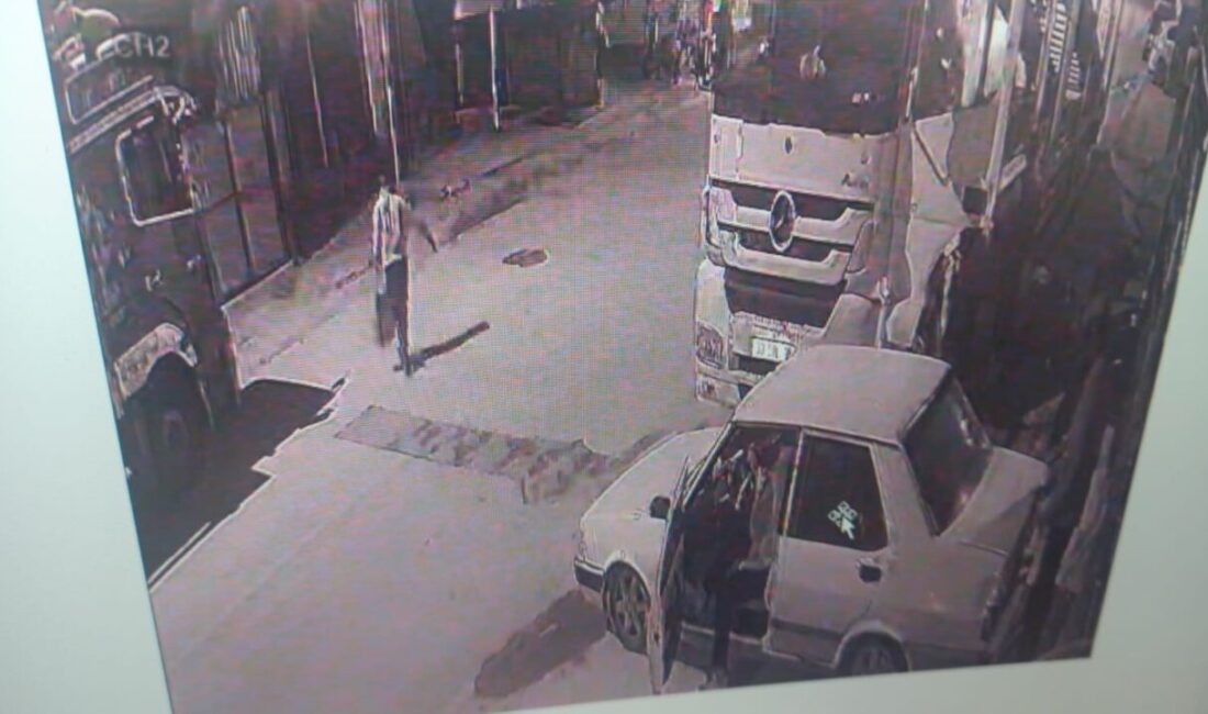 Mersin'in Tarsus ilçesinde polis, tır şoförü M.T. ile mazotu alan