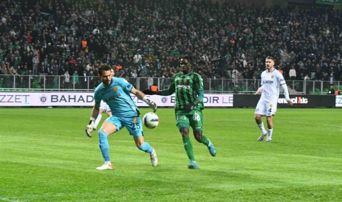 Trendyol 1. Lig 25. haftasında Sakaryaspor, MKE Ankaragücü ile 2-2