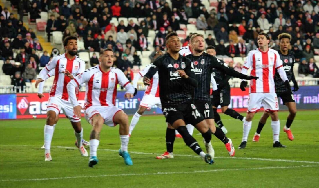 Sivasspor ile Beşiktaş, Trendyol Süper Lig’in 23. haftasında golsüz mücadele ediyor. Trendyol Süper Lig'in 23. haftasında Sivasspor, Beşiktaş'la evinde mücadele ediyor.