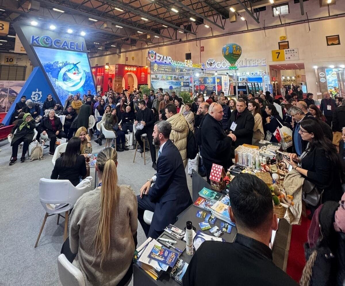 Gölcük Belediyesi, EMITT Turizm 2025 Fuarı’na katılarak ilçesinin kültürel ve