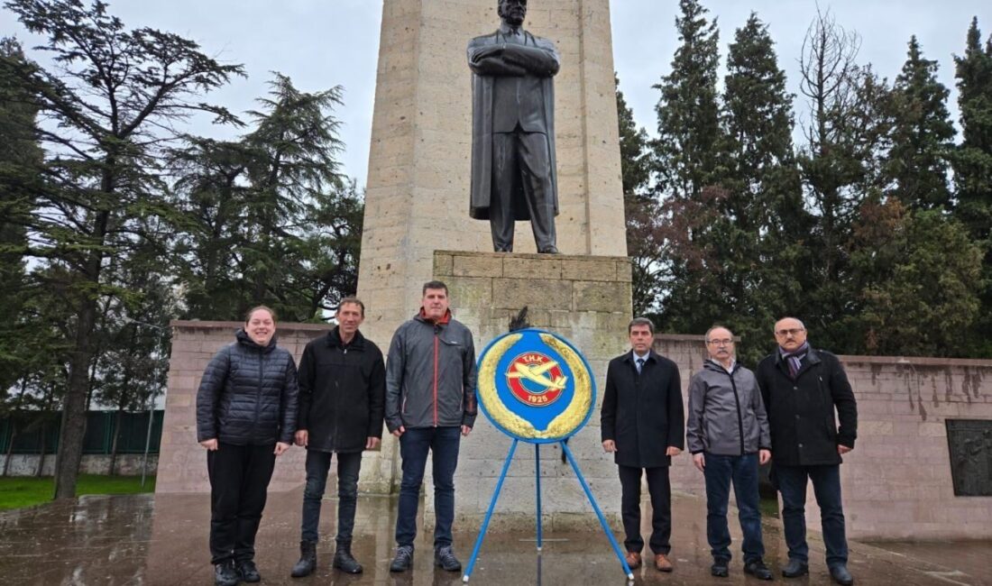 Türk Hava Kurumu 100. Yılında Balıkesir’de Anma Töreni Düzenledi Türk Hava Kurumu, 100. yılını Balıkesir'de düzenlenen bir törenle kutladı.