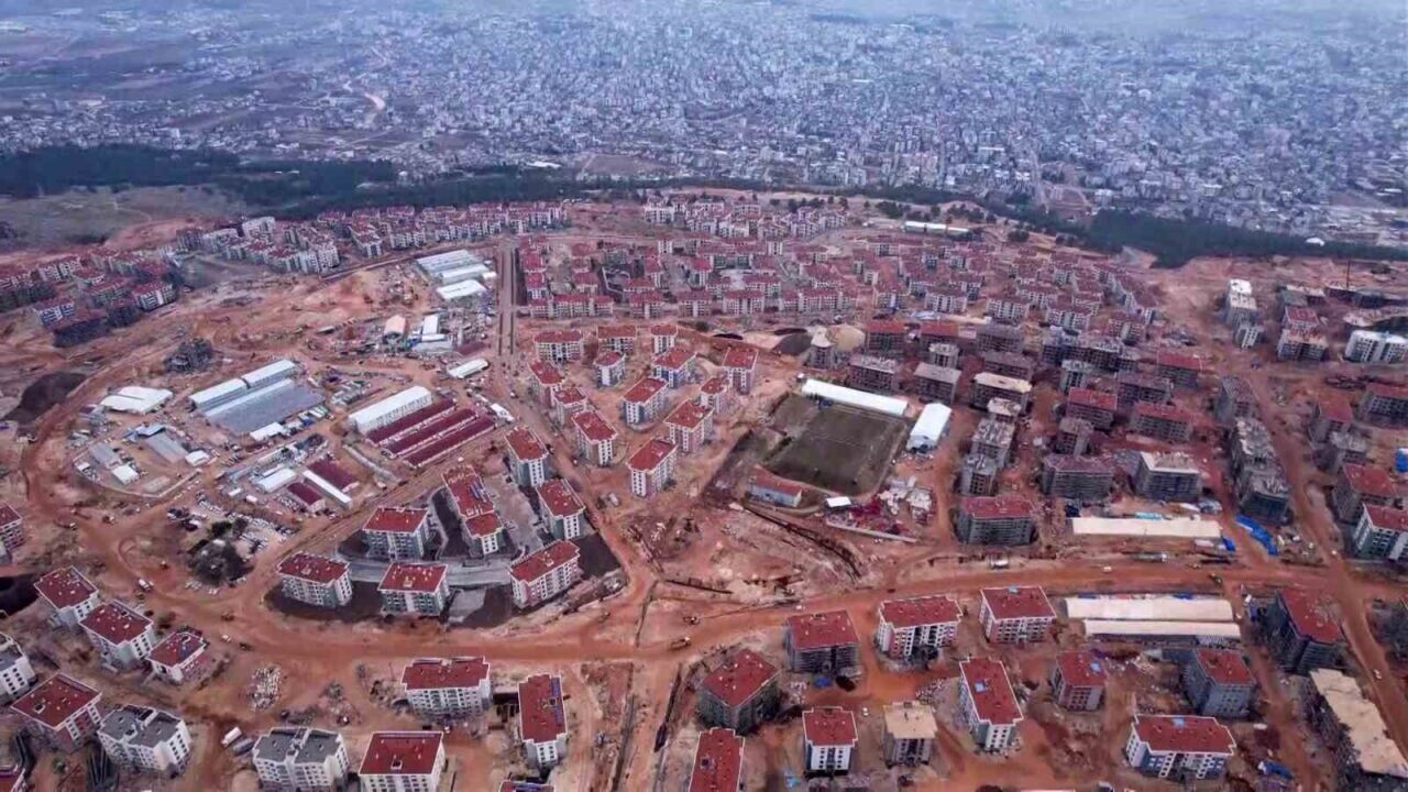 Kahramanmaraş merkezli depremlerin ardından Adıyaman İndere'de kalıcı konut inşa etmek