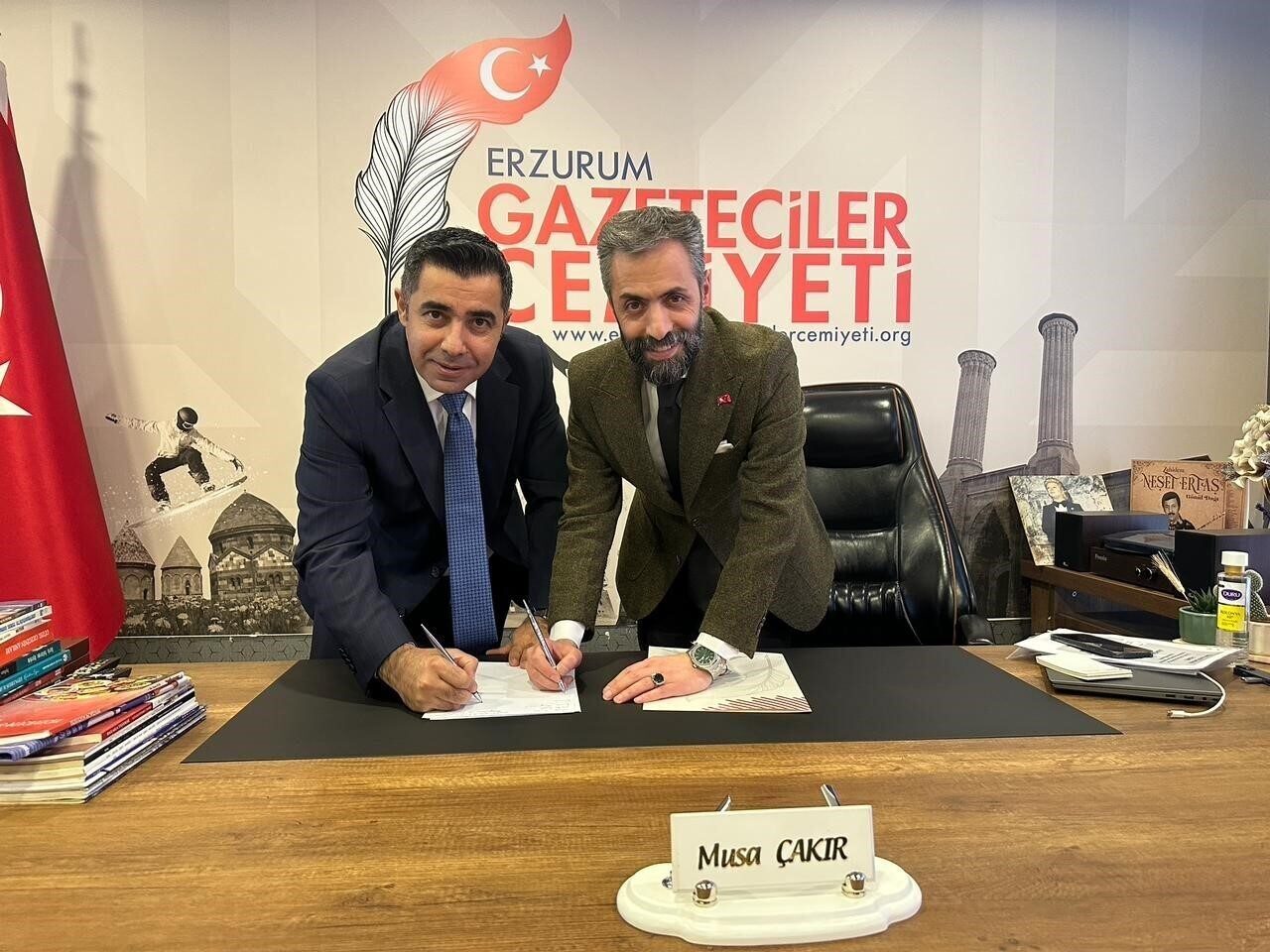 Erzurum Gazeteciler Cemiyeti, vakıfbank ile protokol imzalayarak üyelerine 500 bin