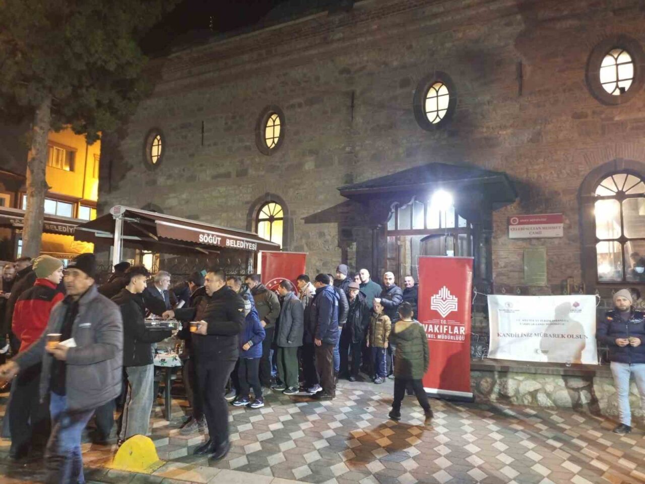 Kültür ve Turizm Bakanlığı Vakıflar Genel Müdürlüğü, Berat Kandili’nde 81